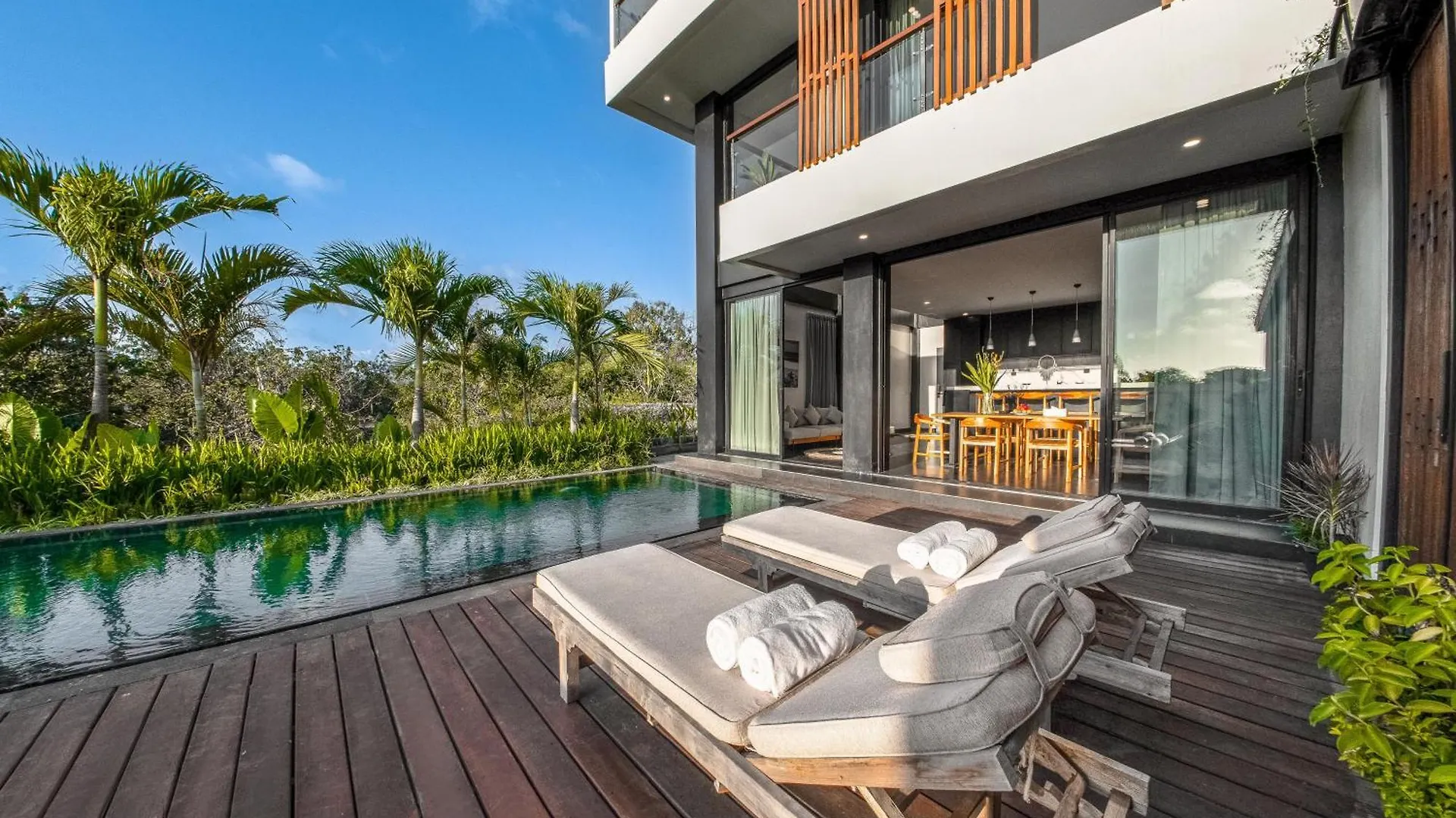 Balangan Beach Villa Freya Jimbaran  Jimbaran (Bali)